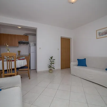 Klaric 1275 Guest house